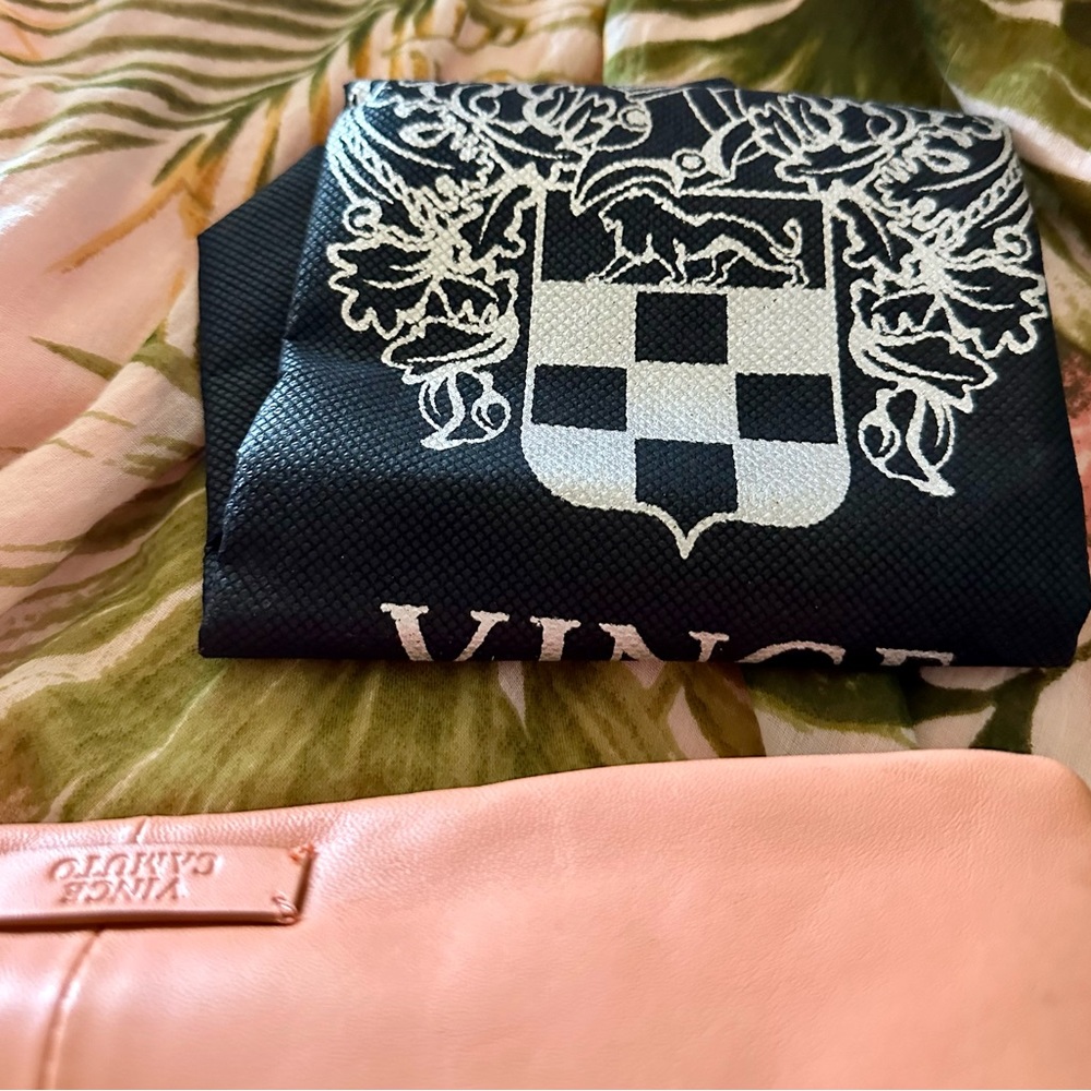 Vince Camuto Melon Adynal Style Shoulder Bag Crossbody! Acrylic Chain New - Picture 14 of 15